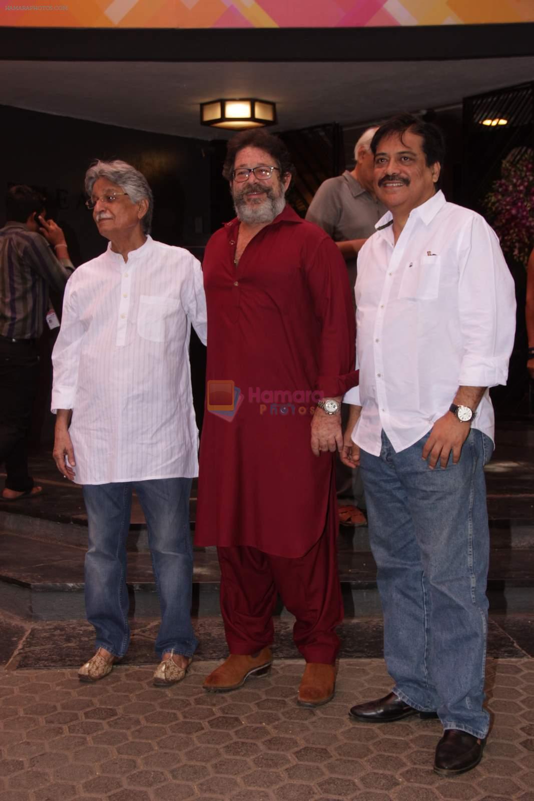 at Shashi Kapoor felicitation at Prithvi theatre in Mumbai on 10th May 2015