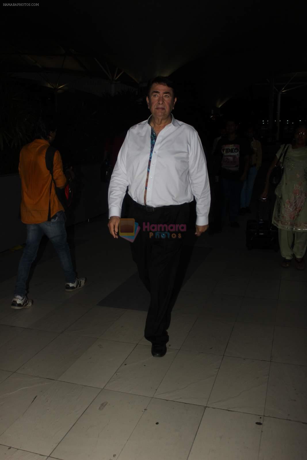 Randhir Kapoor snapped at domestic airport on 11th May 2015
