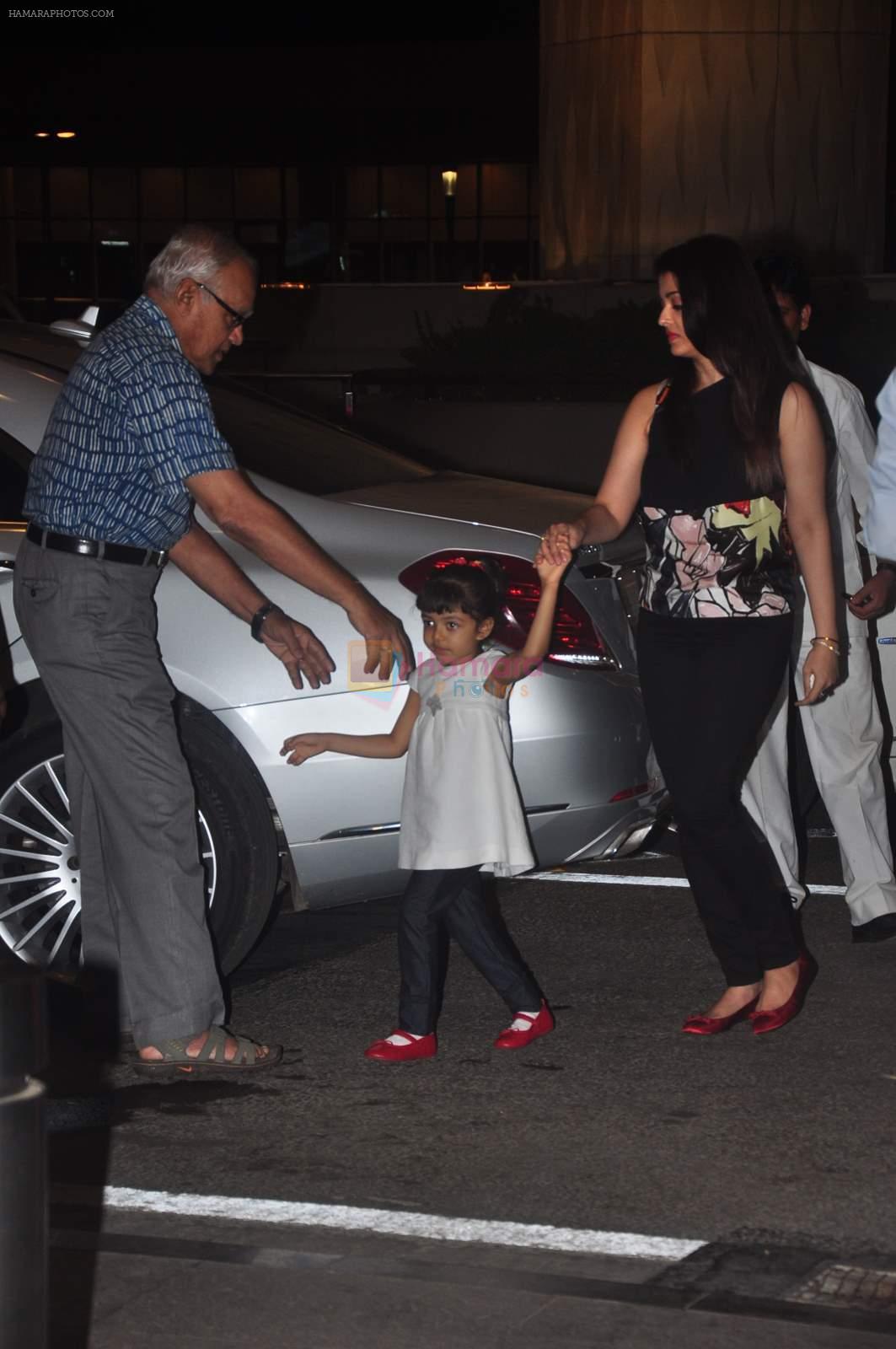 Aishwarya Rai Bachchan leave for Cannes Film Festival on 14th May 2015