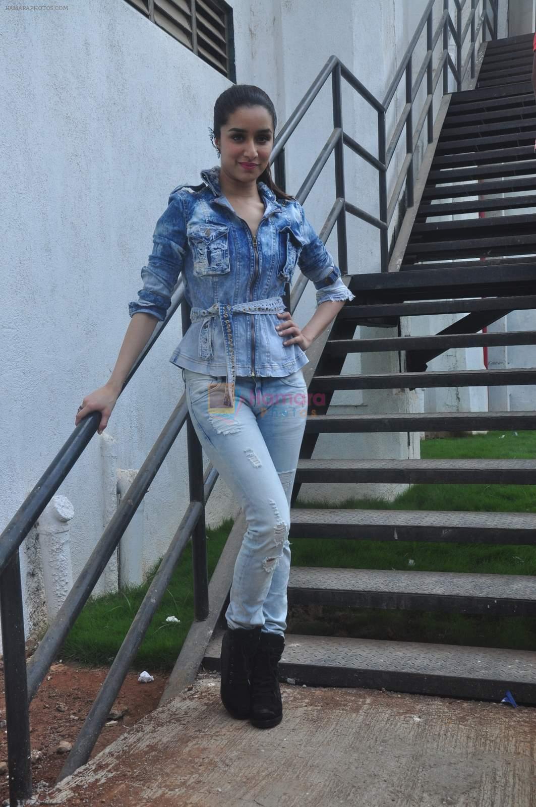 Shraddha Kapoor on the sets of Nach Baliye in Mumbai on 17th May 2015