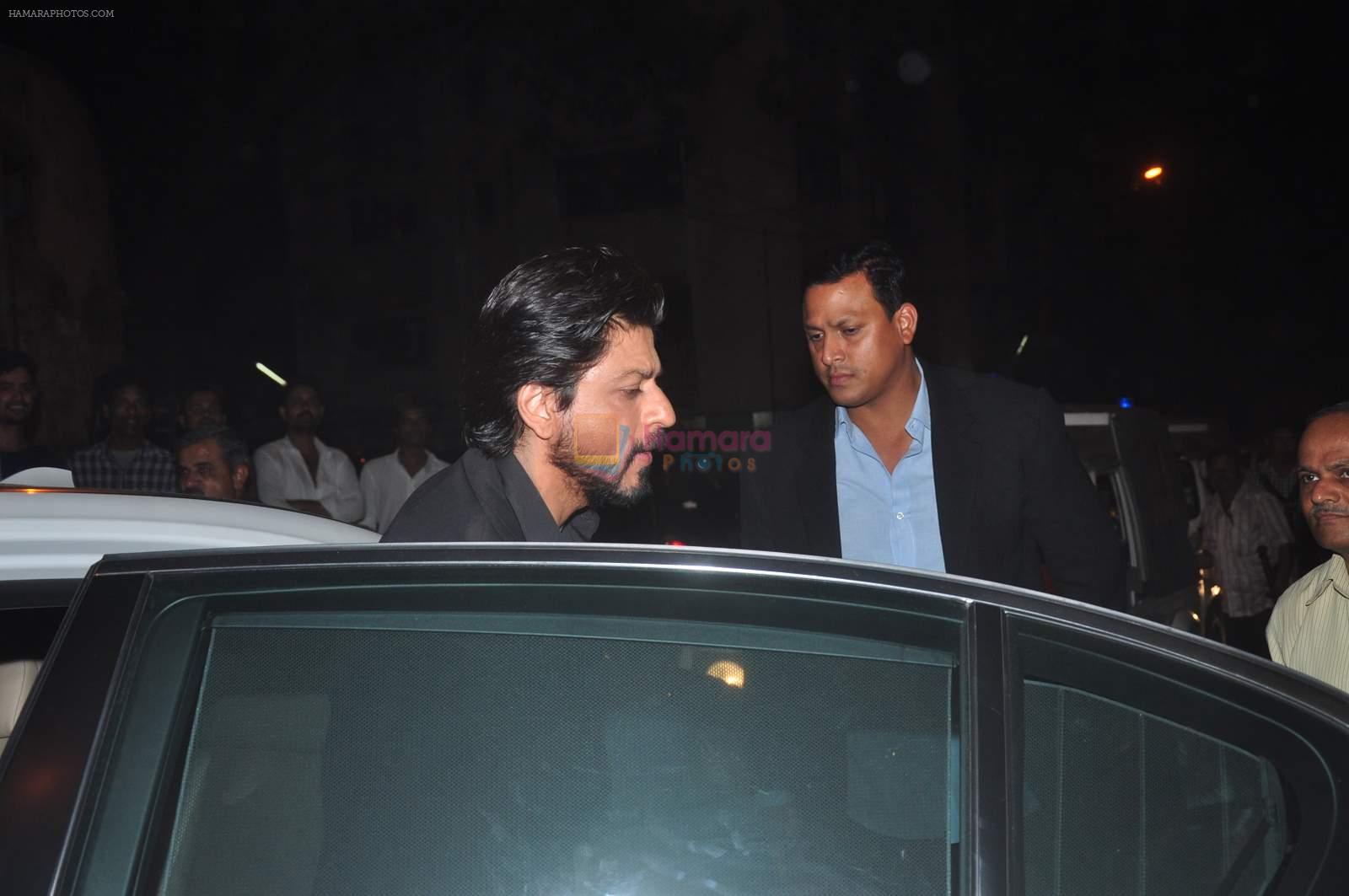 Shahrukh Khan at Deepika's success bash in Mumbai on 18th May 2015