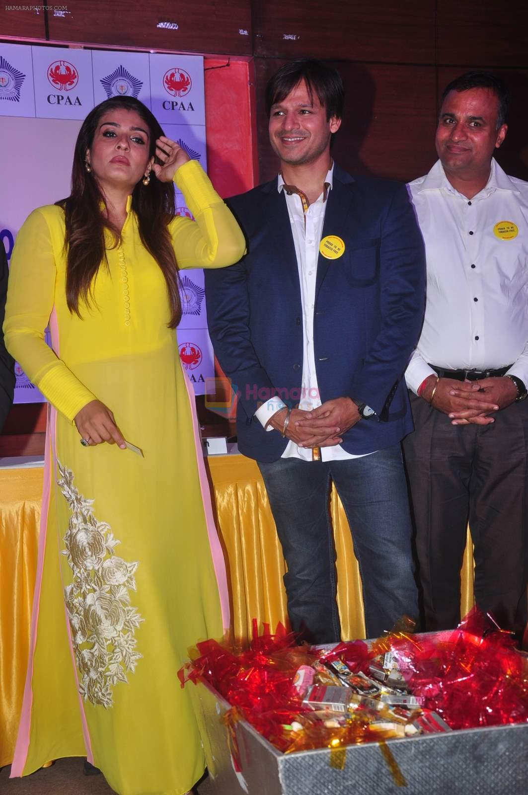 Raveena Tandon, Vivek Oberoi at anti cancer event in Mumbai on 22nd May 2015