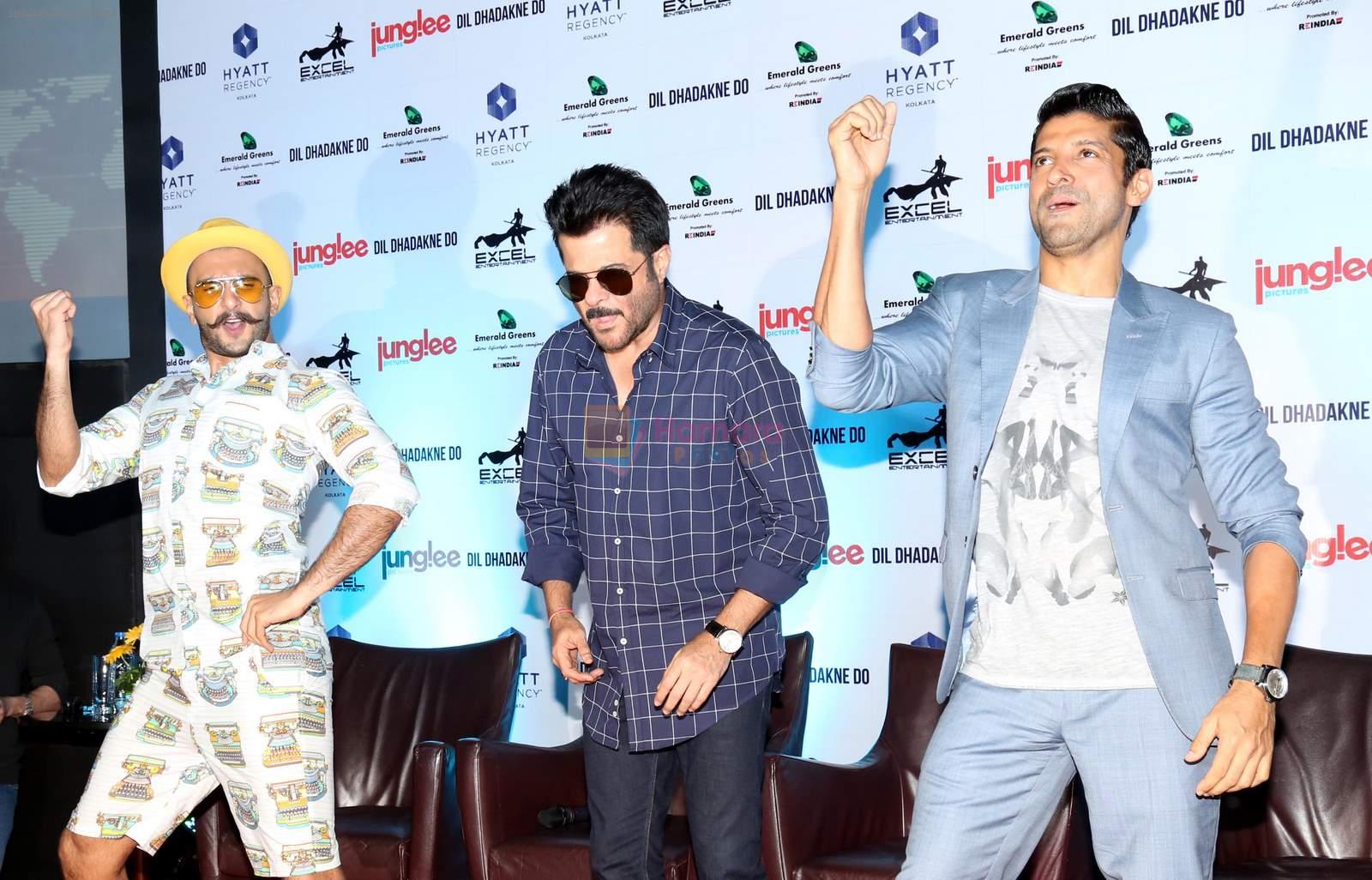 Anil Kapoor, Farhan Akhtar, Ranveer Singh at Dil Dhadakne Do press meet in Kolkatta on 24th May 2015