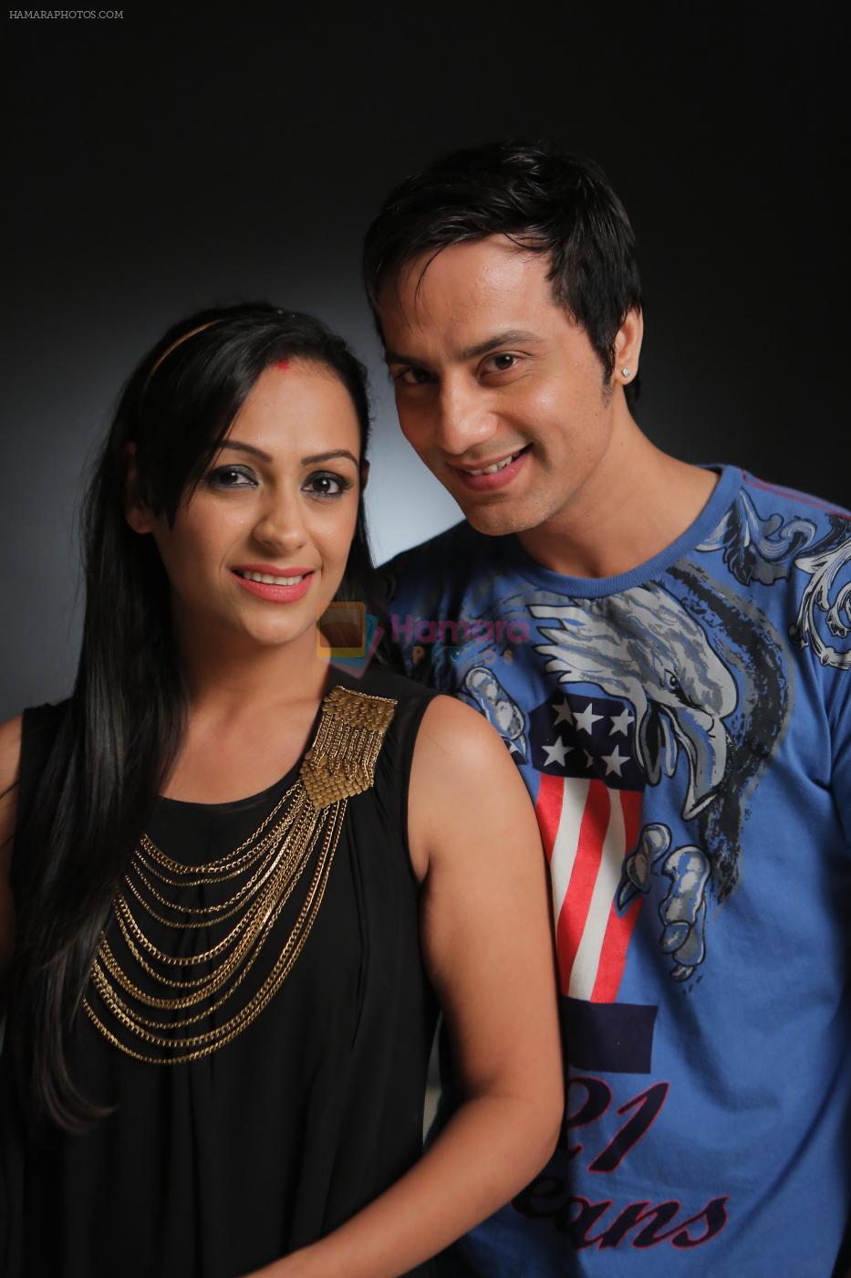Ashita Dhawan and her husband shoot for music video O Meri jaan in Jogeshwari on 25th May 2015