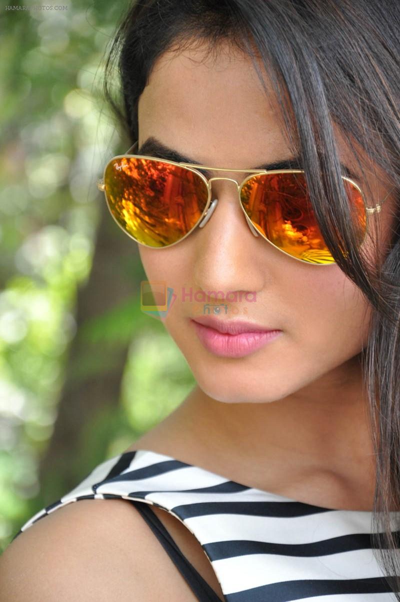 Sonal Chauhan Photoshoot on 26th May 2015