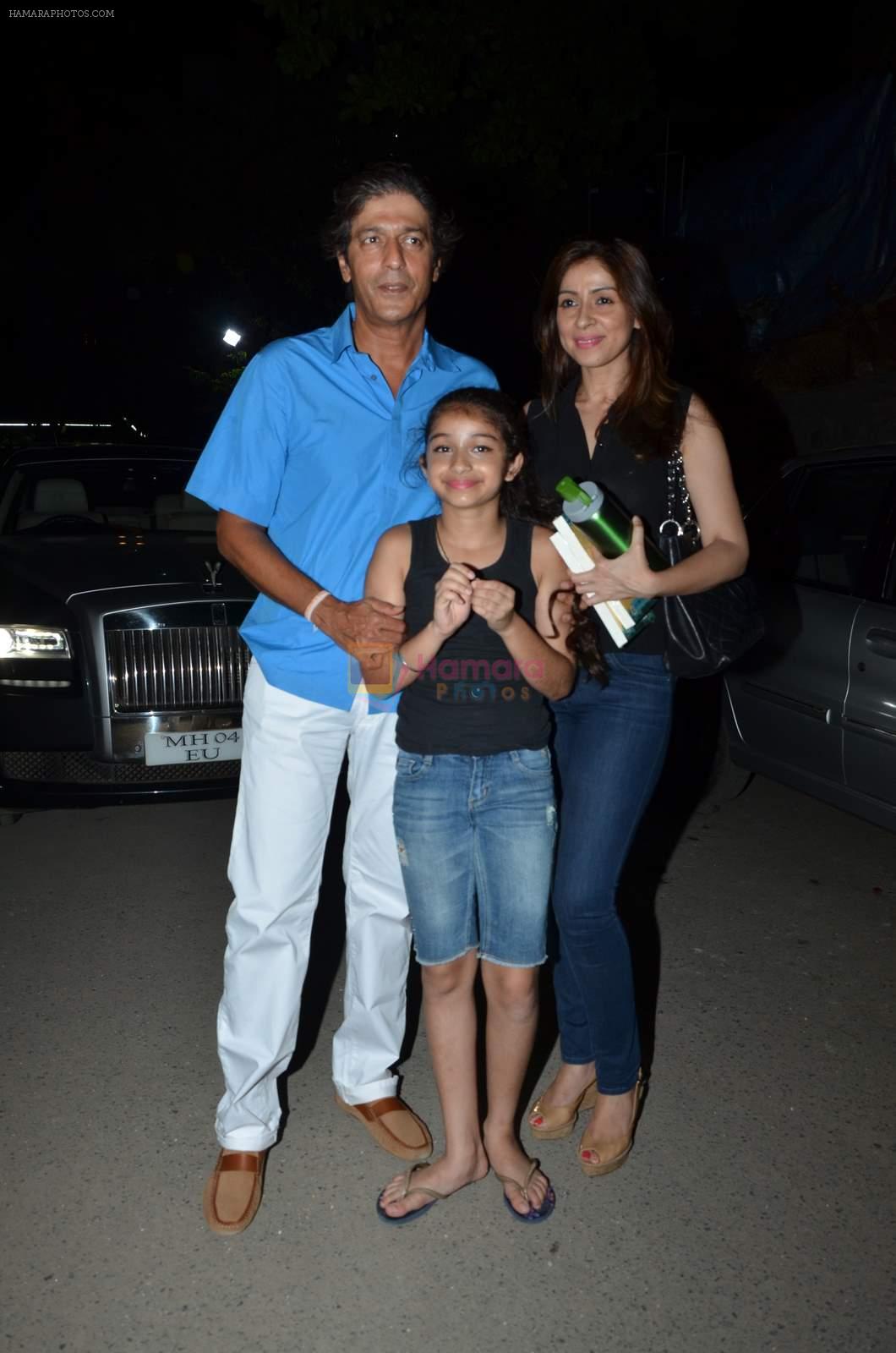 Chunky Pandey with wife and kid at Shiamak Dawar show in Mumbai on 30th May 2015