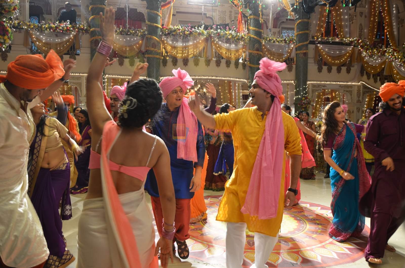 Swapnil Joshi On location of marathi film Tu Hi Re on 30th May 2015