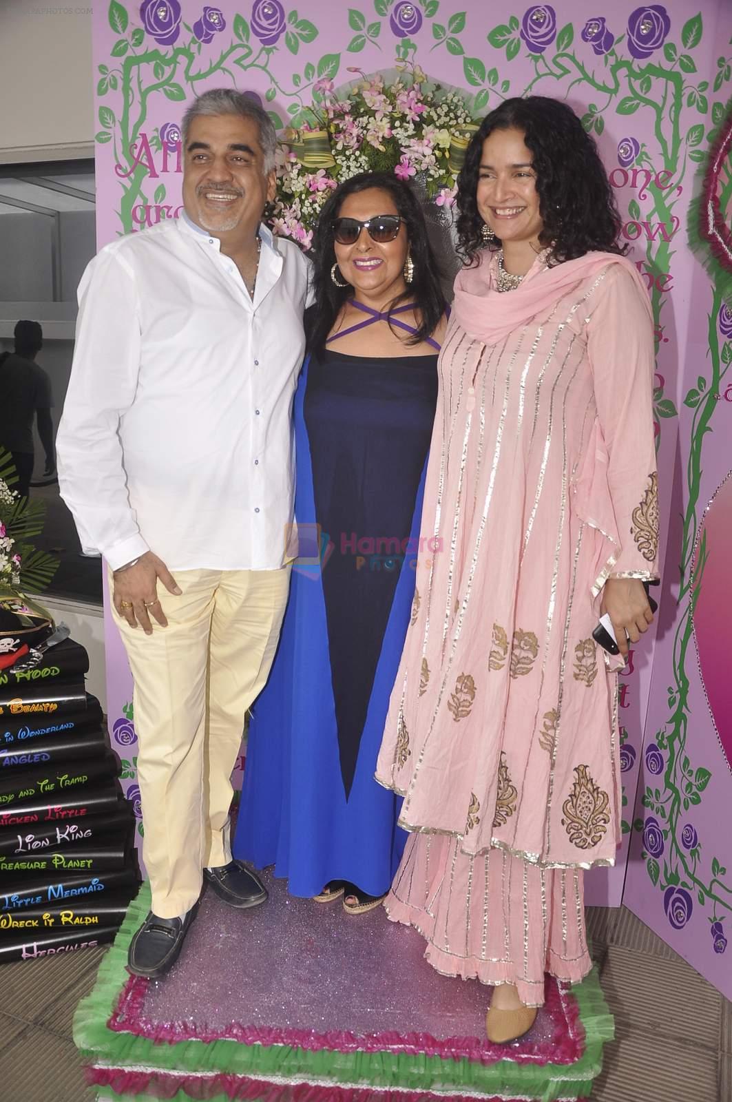 Sushma Reddy at Nishka and Dhruv's wedding bash in Mumbai on 31st May 2015