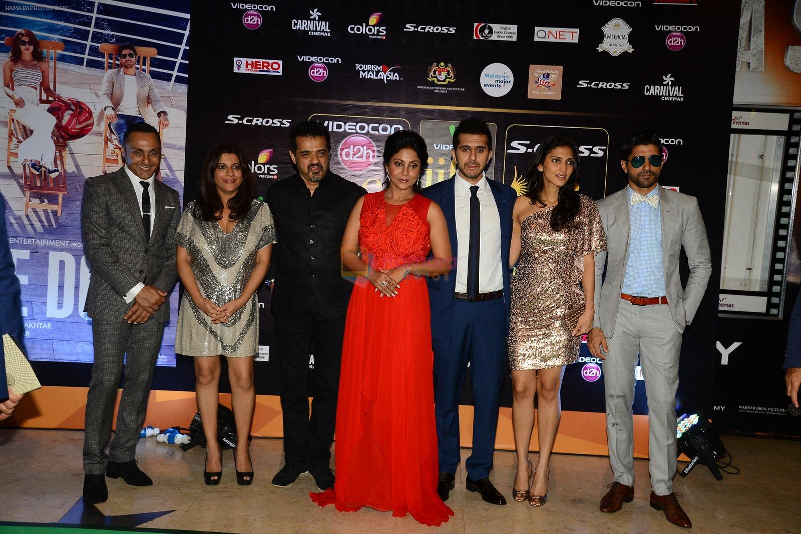 Rahul Bose, Zoya Akhtar, Ehsaan Noorani, Shefali Shah, Ritesh Sidhwani, Farhan Akhtar at Dil Dhadakne Do premiere at IIFA Awards on 6th June 2015