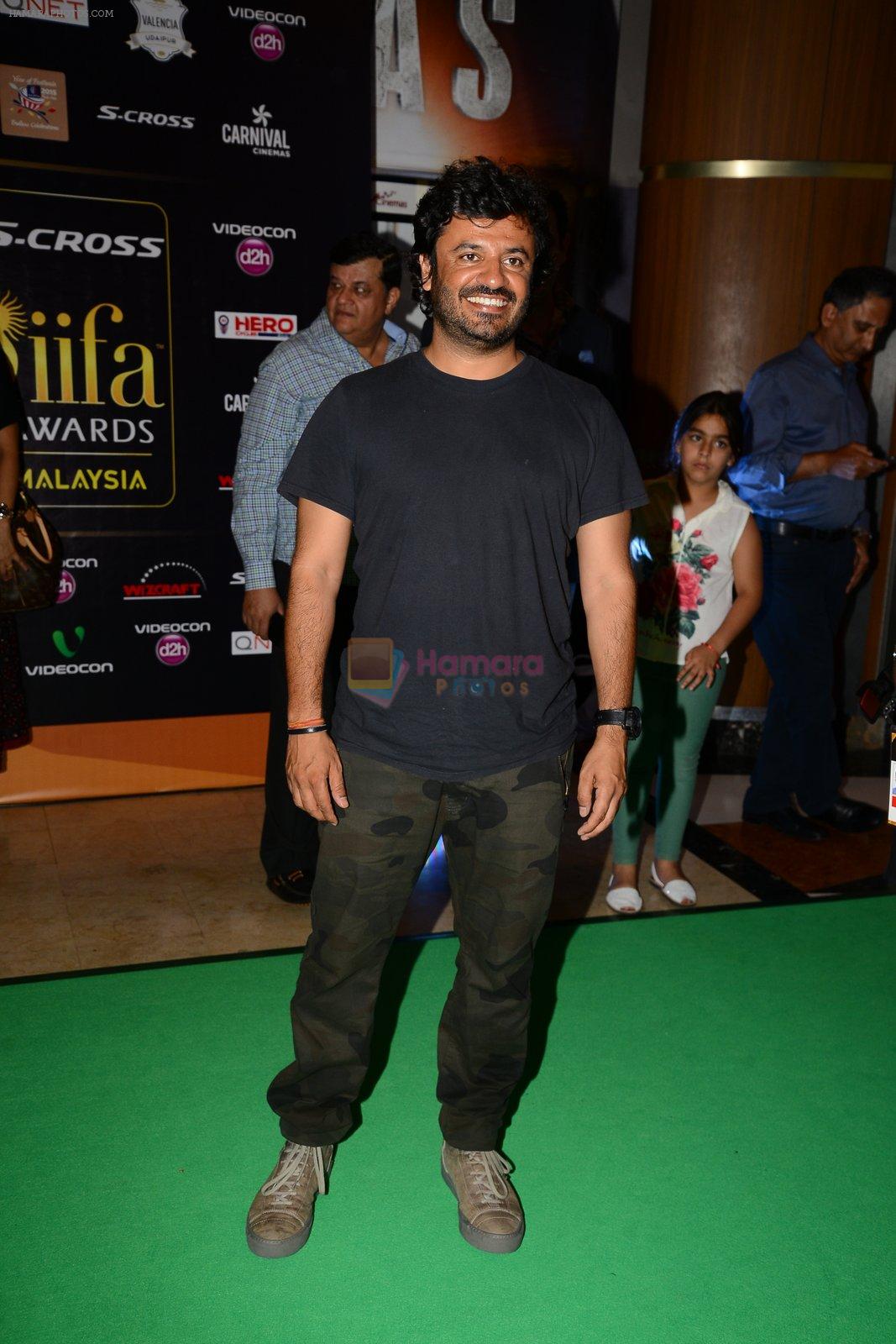 Vikas Bahl at Dil Dhadakne Do premiere at IIFA Awards on 6th June 2015