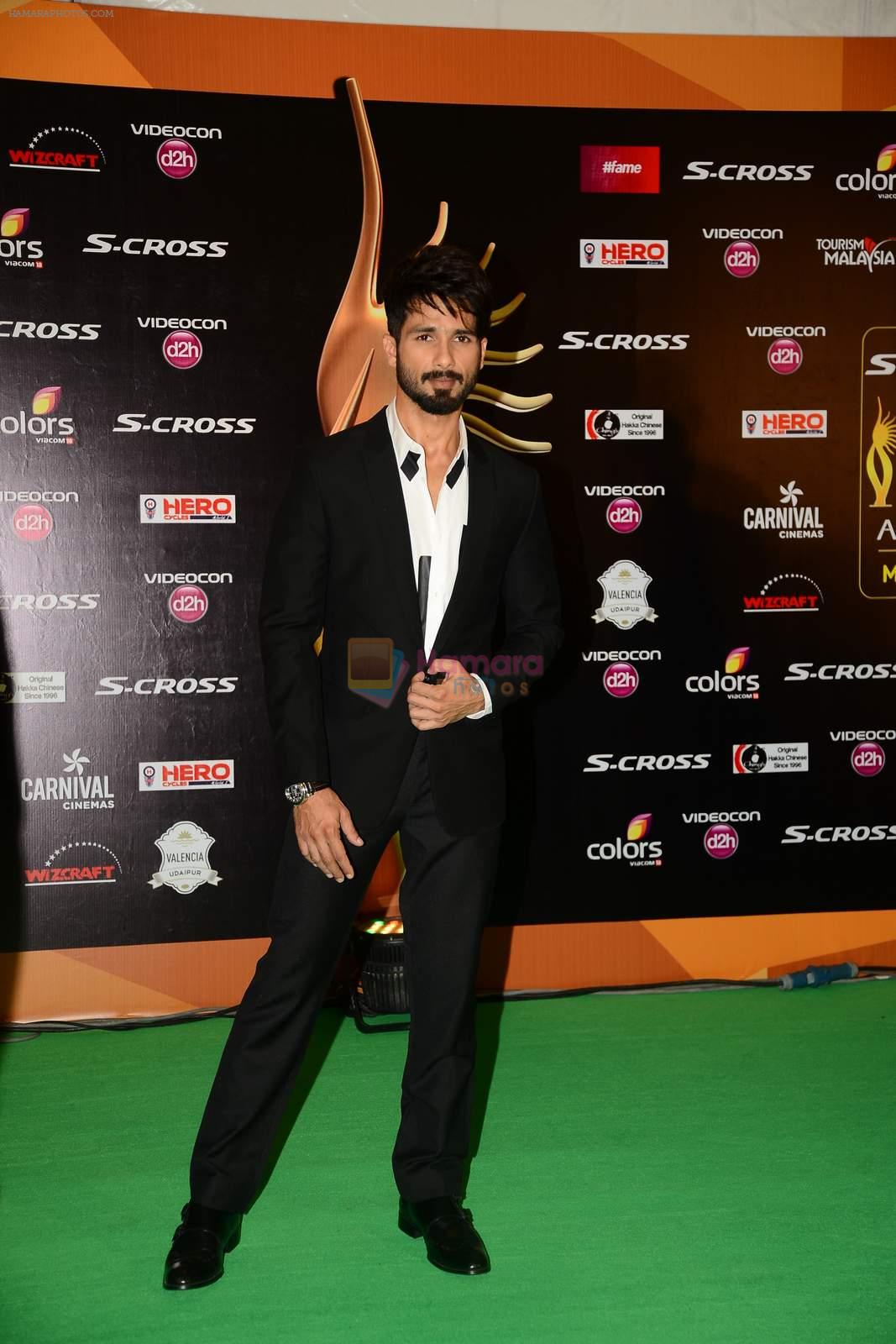 Shahid Kapoor at IIFA 2015 Awards day 3 red carpet on 7th June 2015