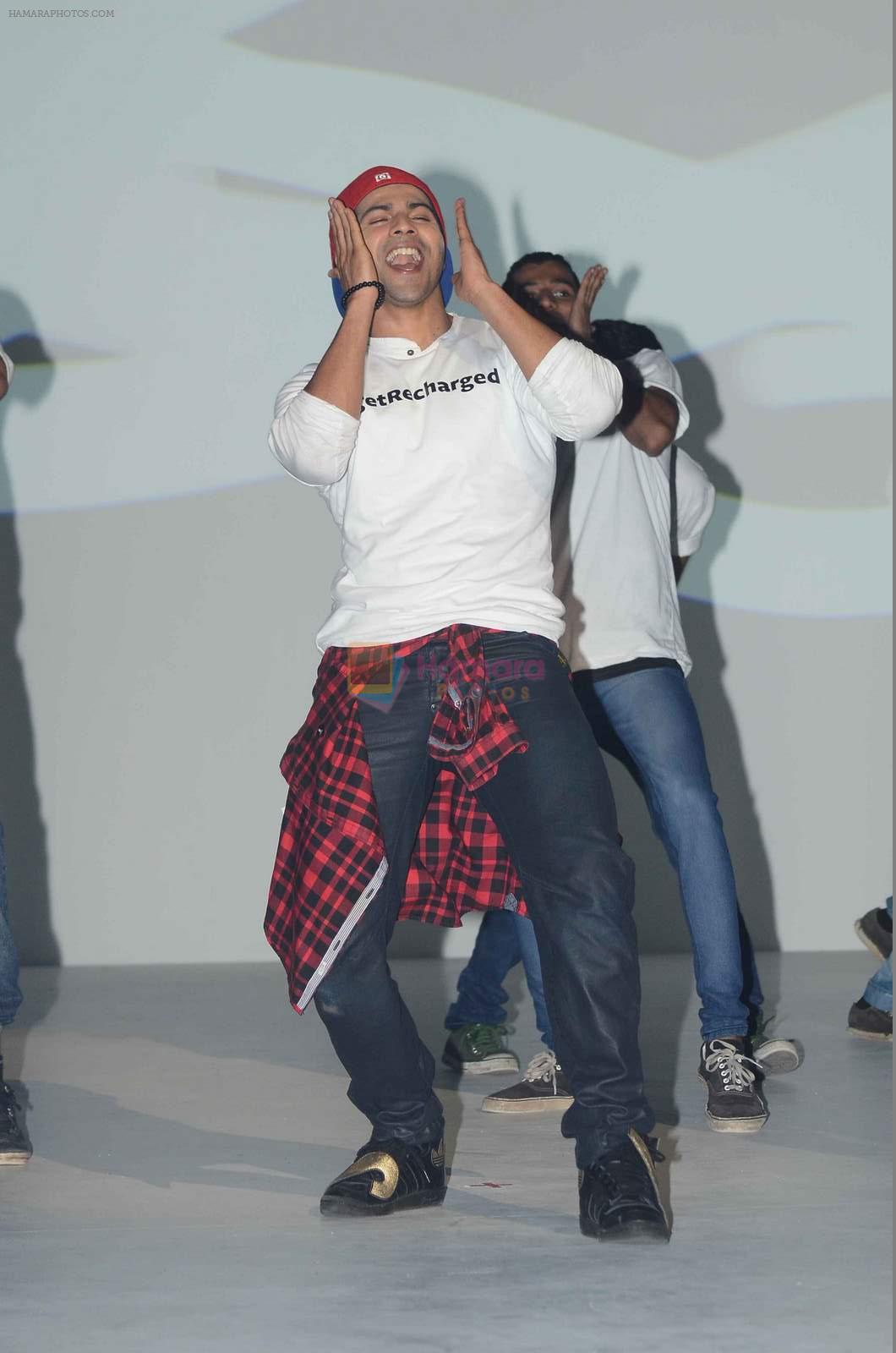varun Dhawan's 4D music and dance performance in association with Pond's men and ABCD 2 in Byculla on 7th June 2015