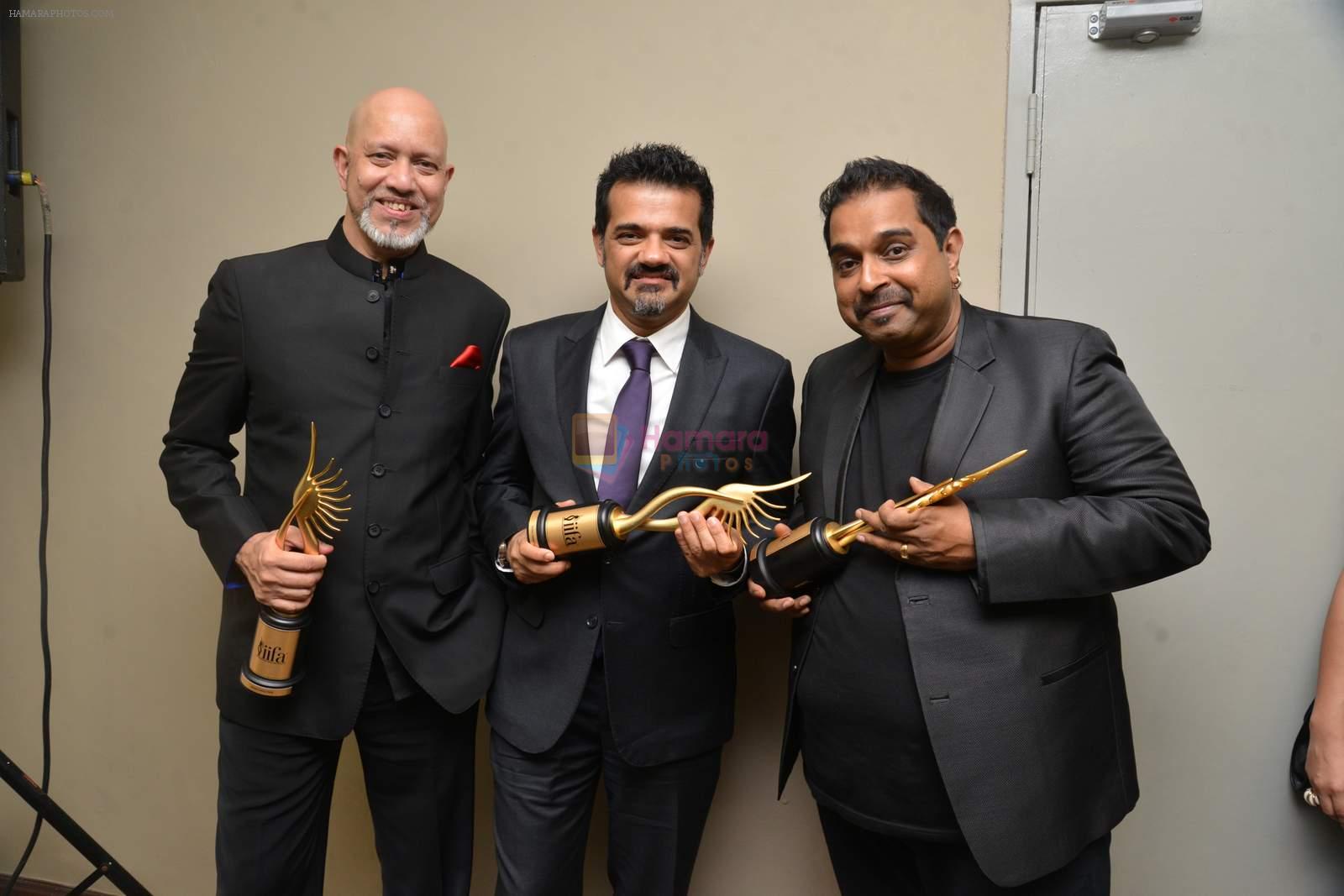 Shankar mahadevan, Ehsaan Noorani, Loy Mendonsa at IIFA 2015 Awards day 3 red carpet on 7th June 2015