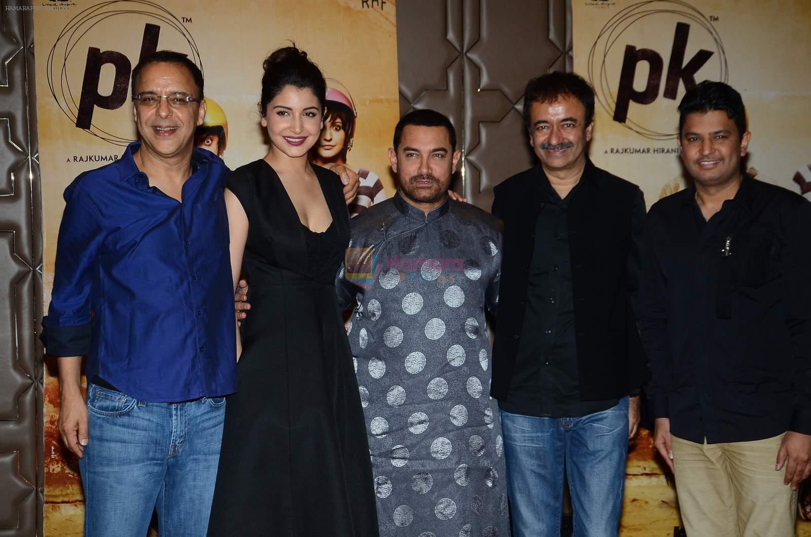 Vidhu Vinod Chopra, Anushka Sharma, Aamir Khan, Rajkumar Hirani, Bhushan Kumar at PK success bash in Mumbai on 10th June 2015