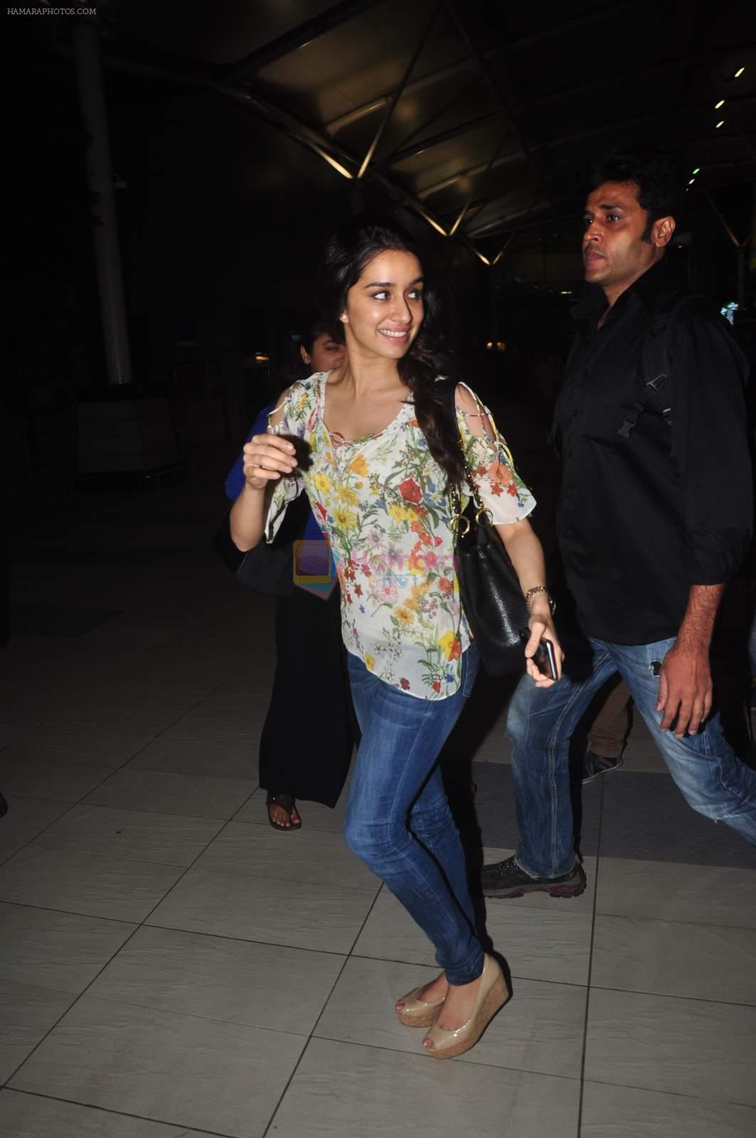 Shraddha Kapoor snapped at airport  on 10th June 2015