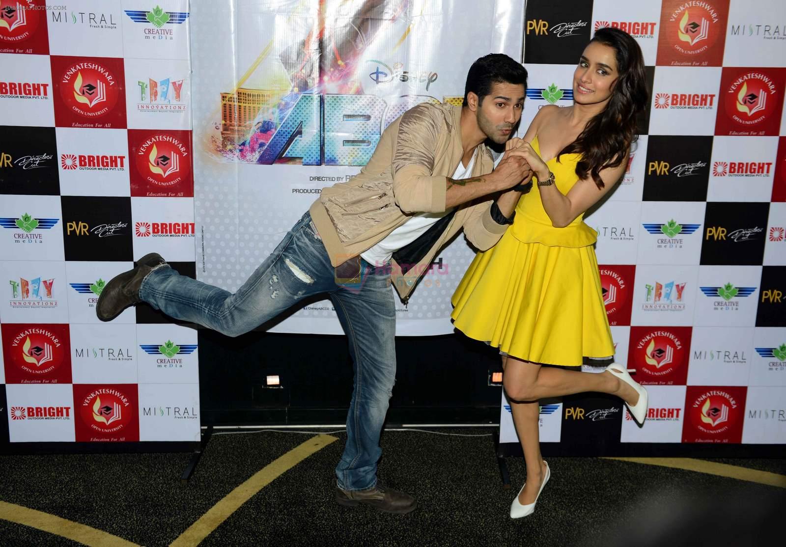 Varun Dhawan and Shraddha Kapoor in Gurgaon for ABCD2 on 16th June 2015