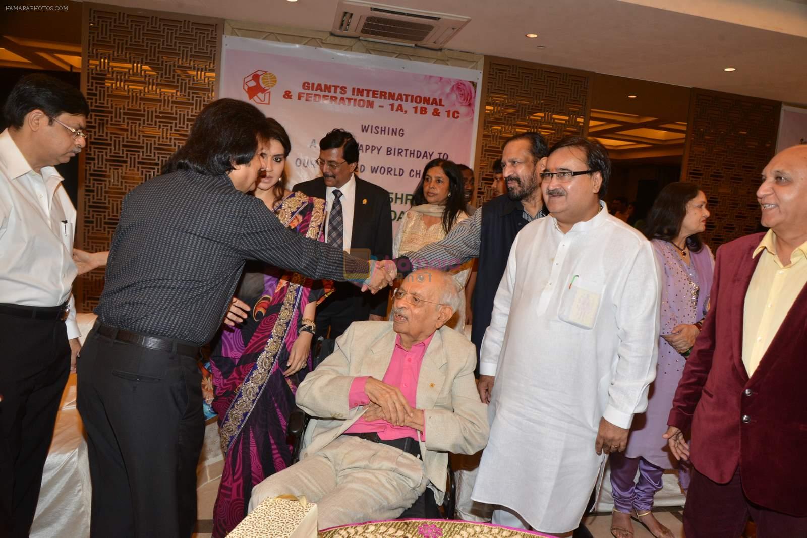 Pankaj Udhas at Nana Chudasma's bday in Mumbai on 17th June 2015