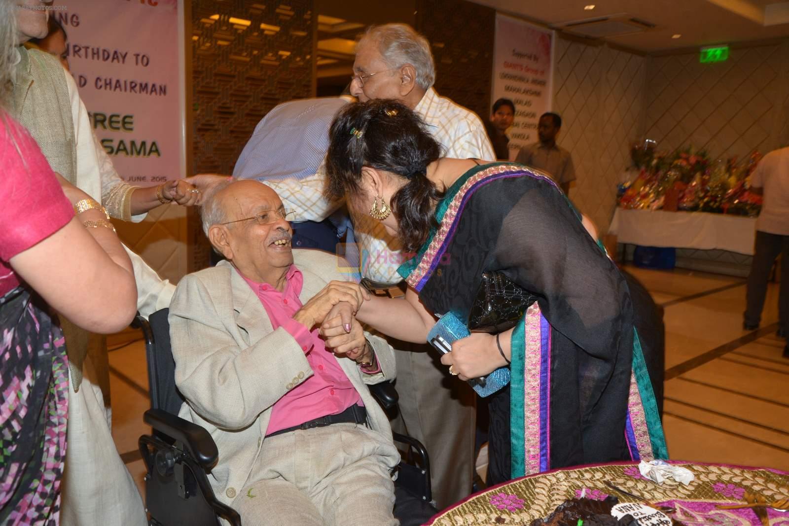 Raell Padamsee at Nana Chudasma's bday in Mumbai on 17th June 2015