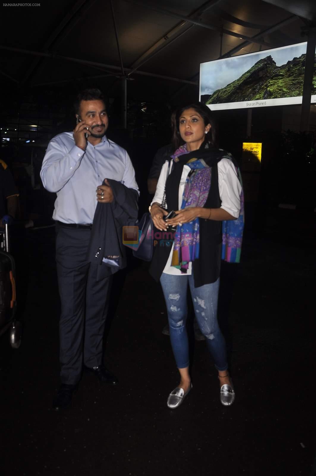 Shilpa Shetty and Raj Kundra snapped at airport as they arrive from Delhi on 24th June 2015