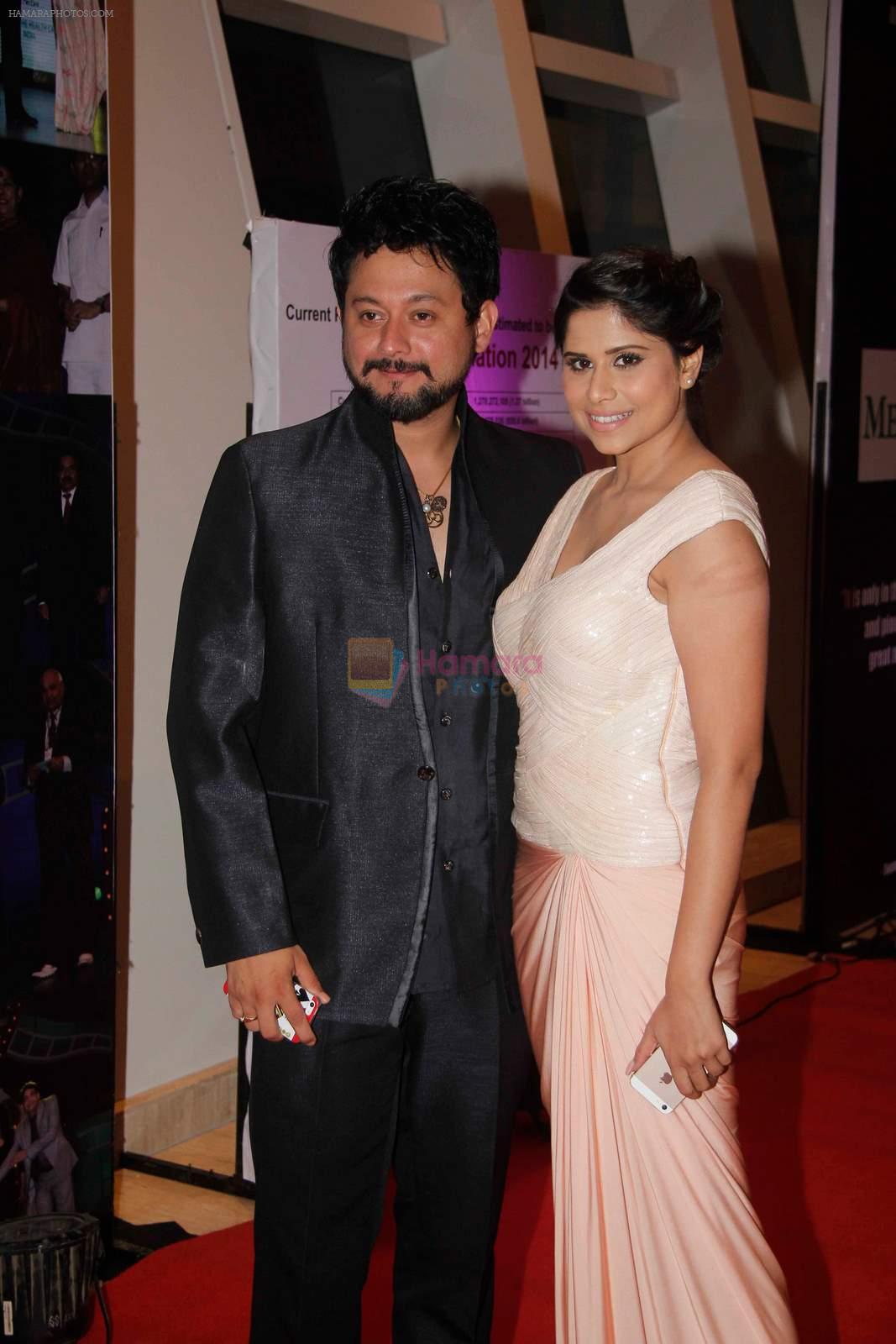 Swapnil Joshi with Sai Tamhankar at Medscape Awards on 25th June 2015