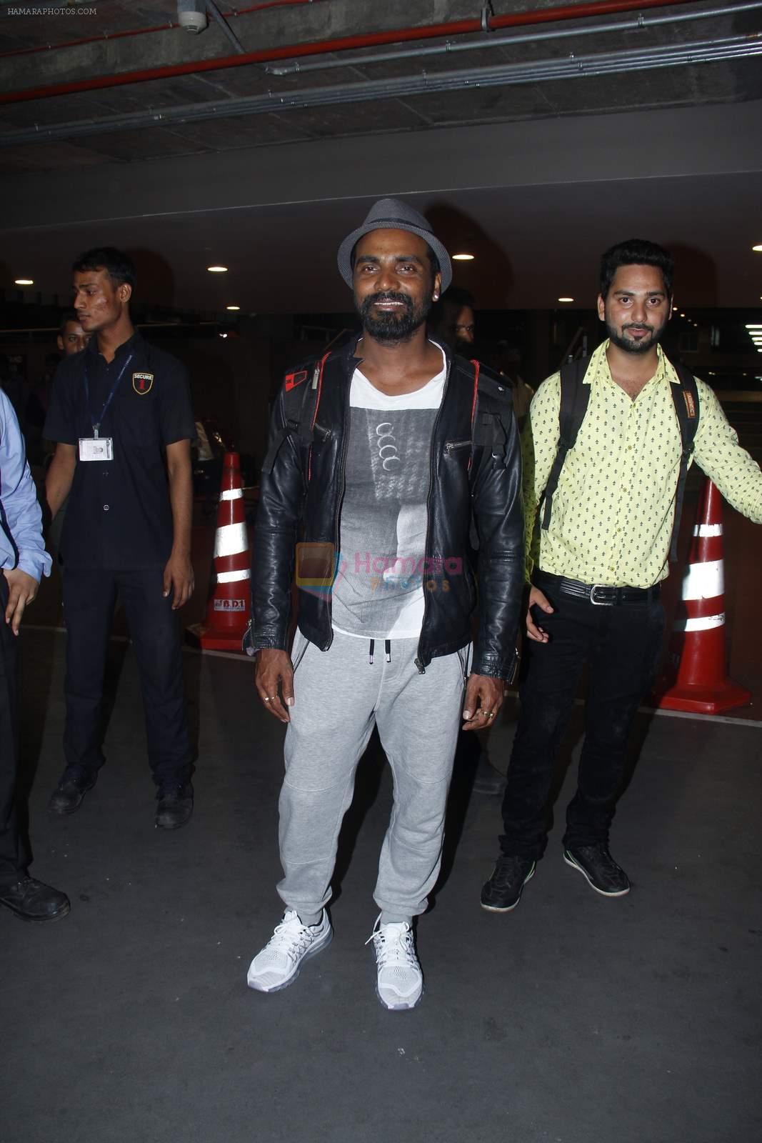 Remo D Souza with Dilwale team return from Bulgaria in Mumbai Airport on 1st July 2015