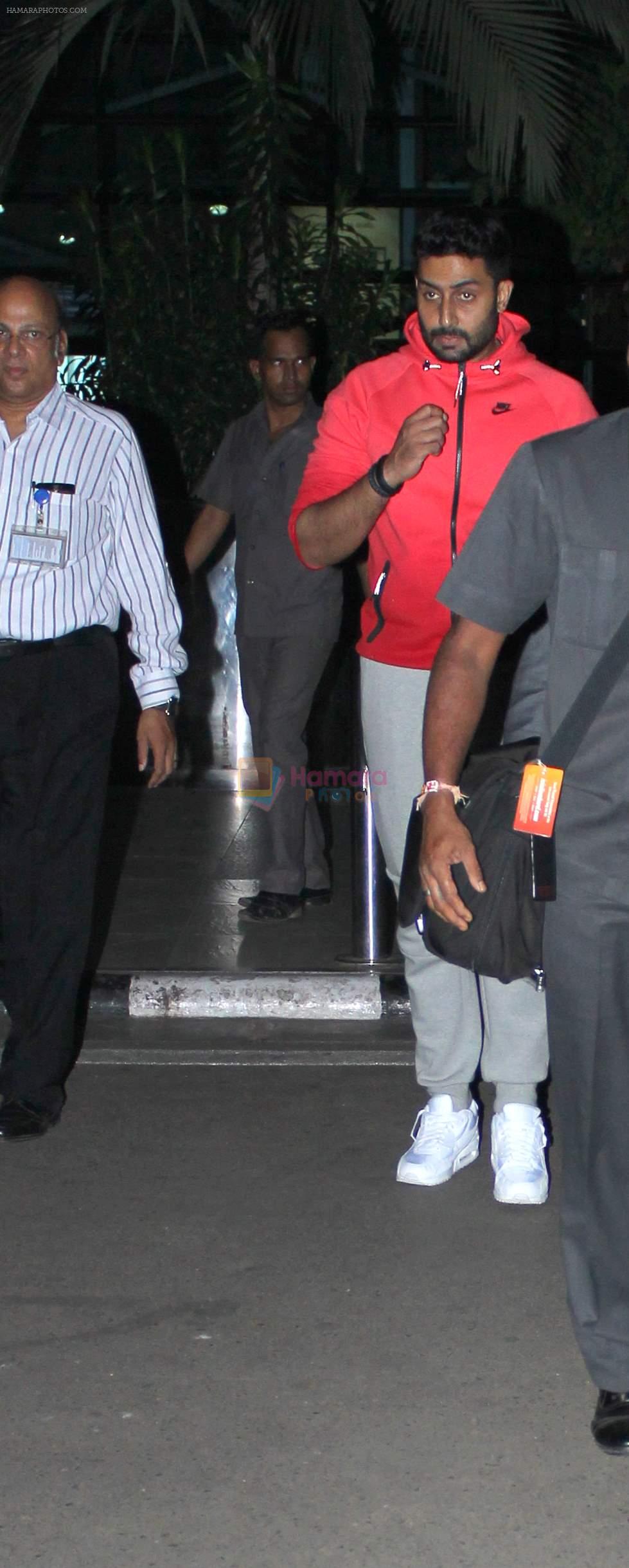 Abhishek Bachchan arrives from Delhi and then leaves for Australia on 6th July 2015