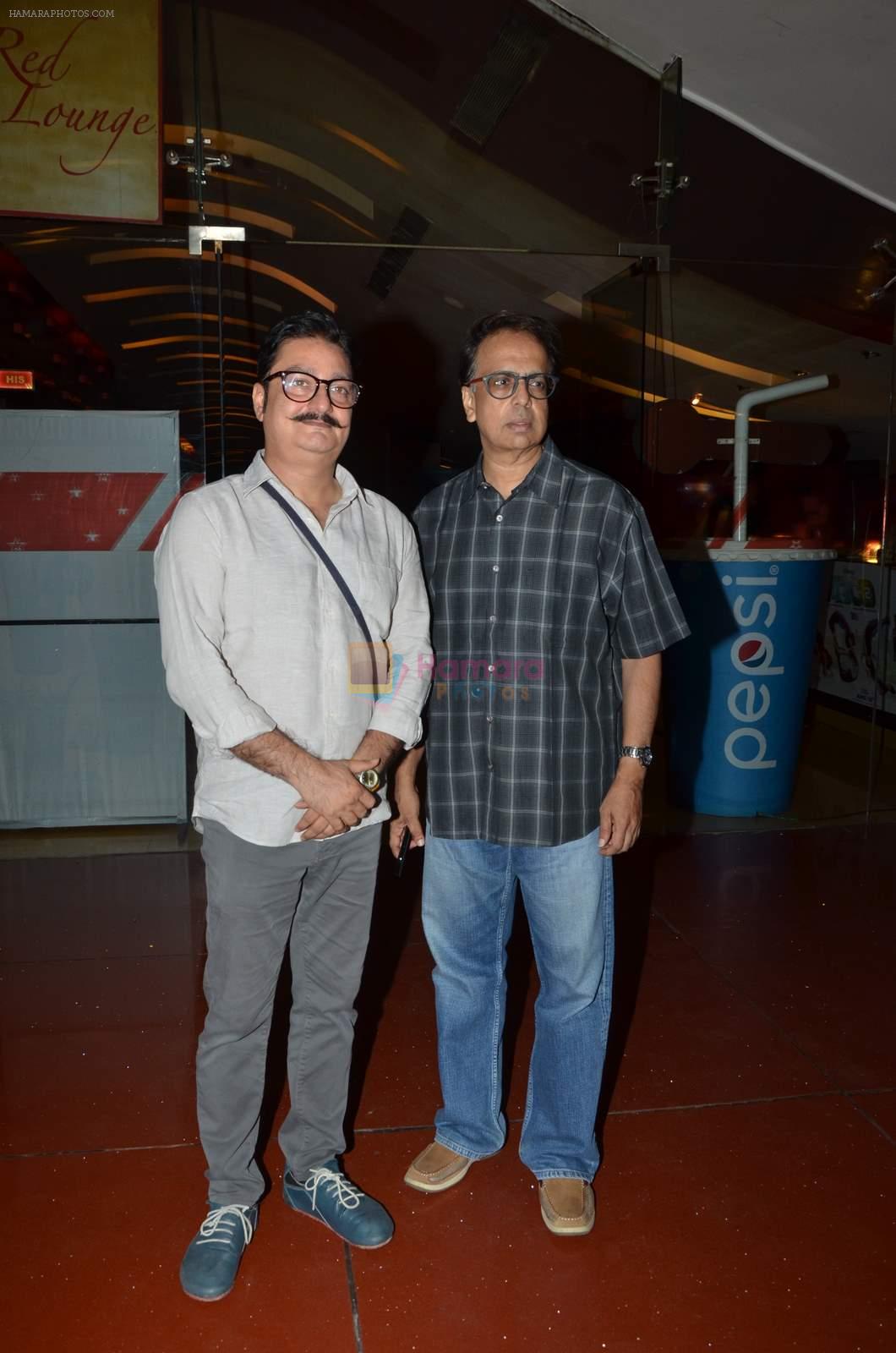 Vinay Pathak, Anant Mahadevan at Gouri Hari Dastan film premiere in Cinemax, Mumbai on 7th July 2015