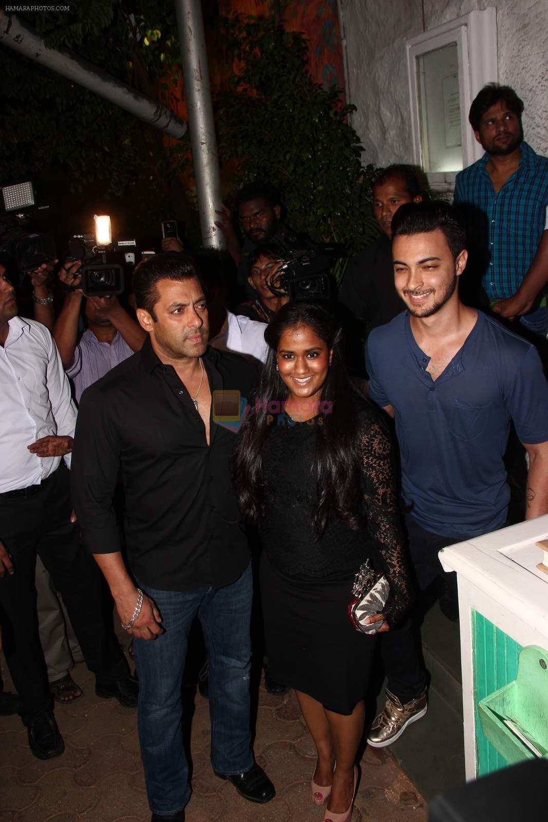 Salman Khan at Shraddha Kapoor and Varun Dhawan's bash for abcd 2 success on 10th July 2015