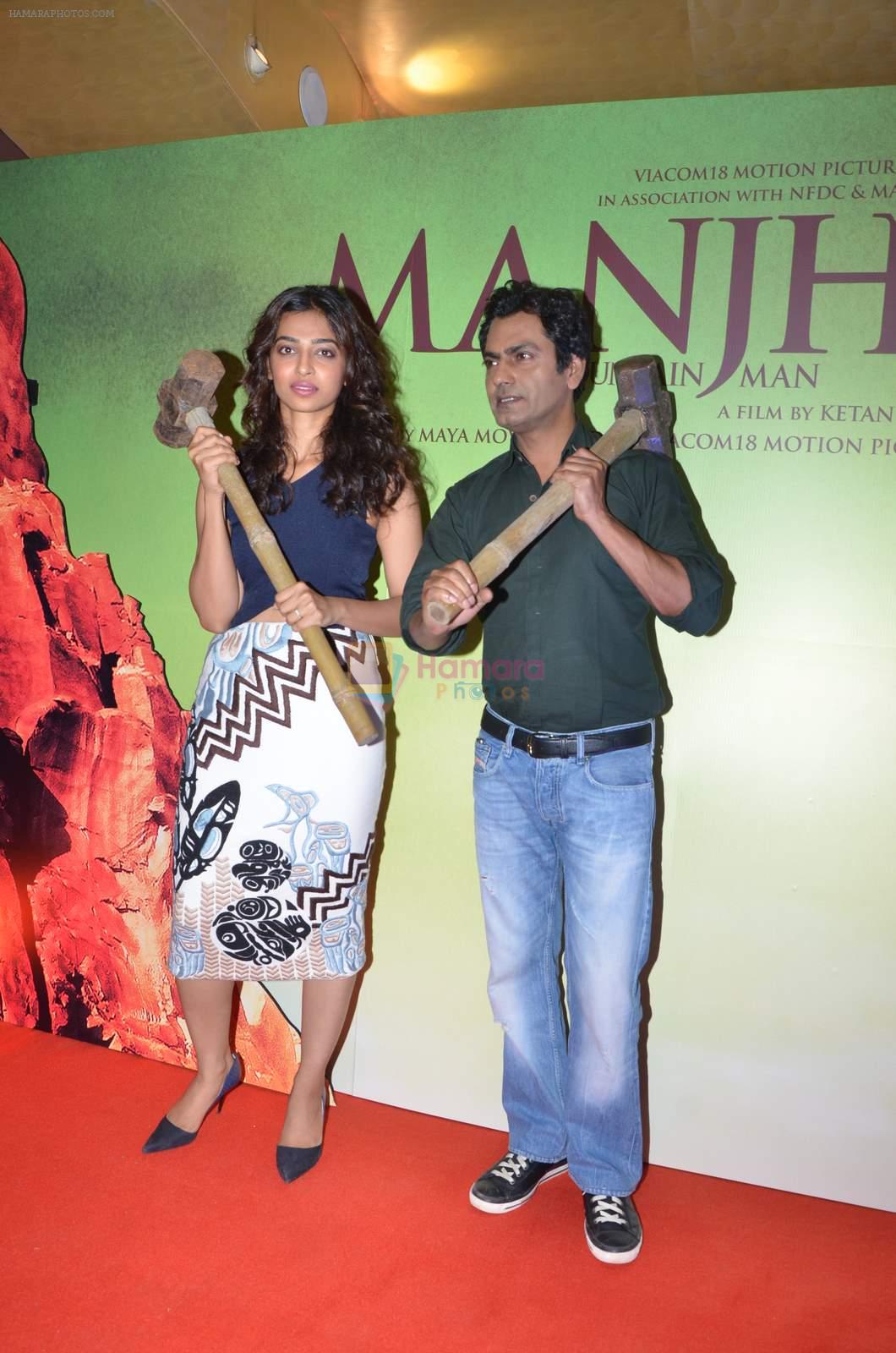 Nawazuddin Siddiqui, Radhika Apte at the screening of Ketan mehta's Manjhi on 13th July 2015