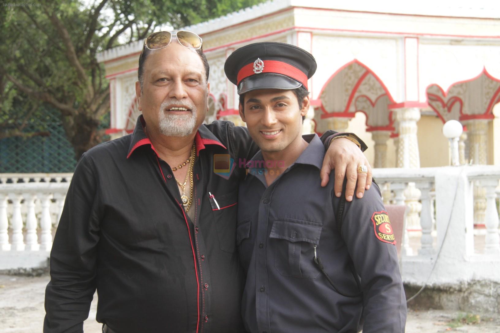 Mahesh Narula with Ruslaan Mumtaaz On location of the Film Khel Toh Ab Shuru Hoga