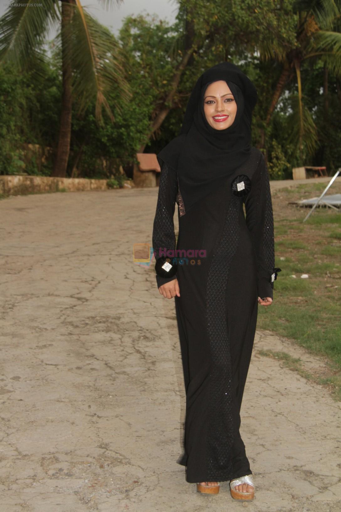 Devshi Khanduri On location of the Film Khel Toh Ab Shuru Hoga