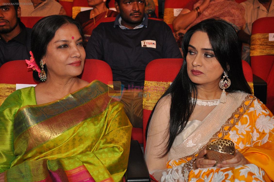 Padmini Kolhapure  at TSR Tv9 national film awards on 18th July 2015