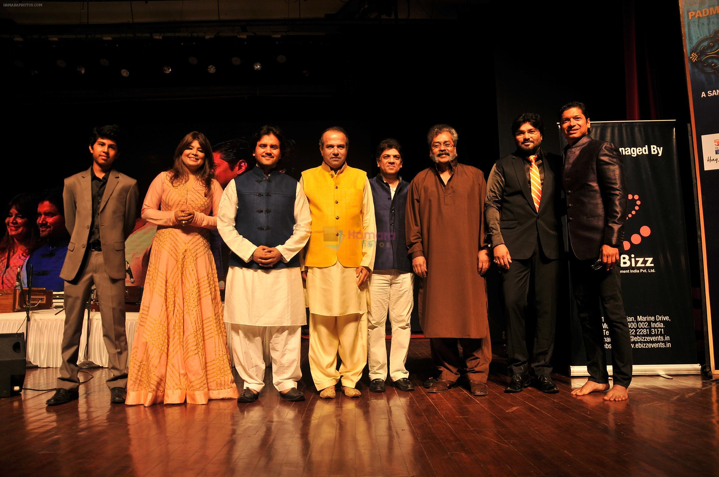 Hariharan, Suresh Wadkar, Javed Ali, Shaan, babul Supriyo at the Tribute to Jagjit Singh with musical concert Rehmatein in Mumbai on 18th July 2015