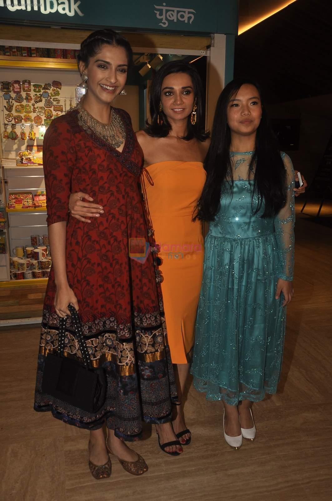 Kymsleen Kholie, Sonam Kapoor, Ira Dubey at the Premiere of Aisa Yeh Jahaan in PVR on 23rd July 2015