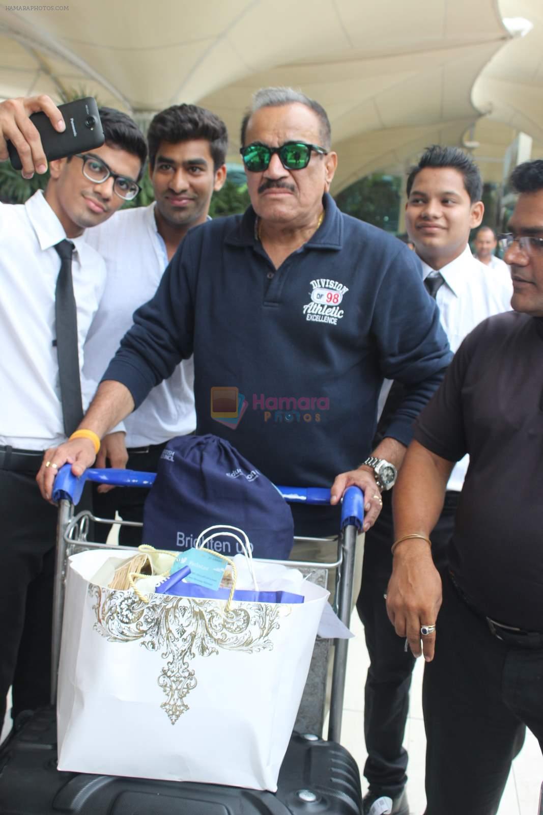 Shivaji Satam snapped at airport on 24th July 2015