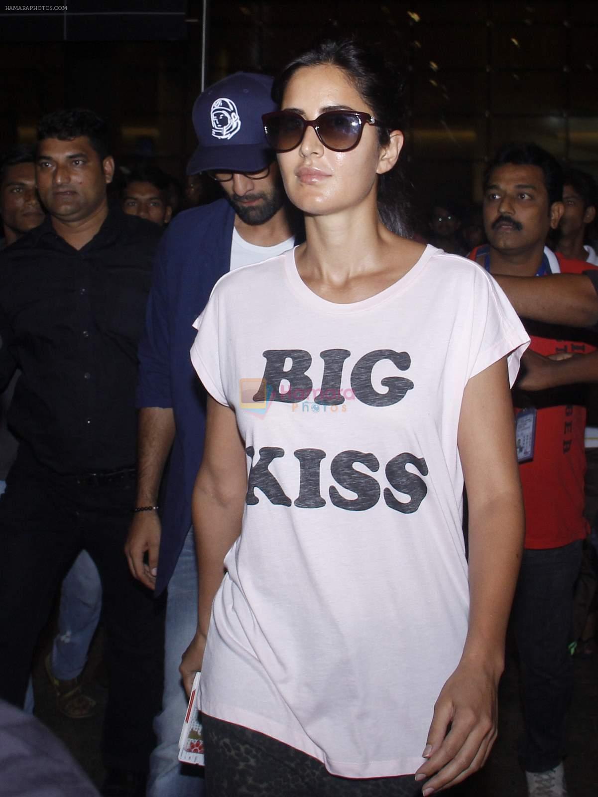 Ranbir Kapoor, Katrina Kaif arrive in mumbai on 24th July 2015
