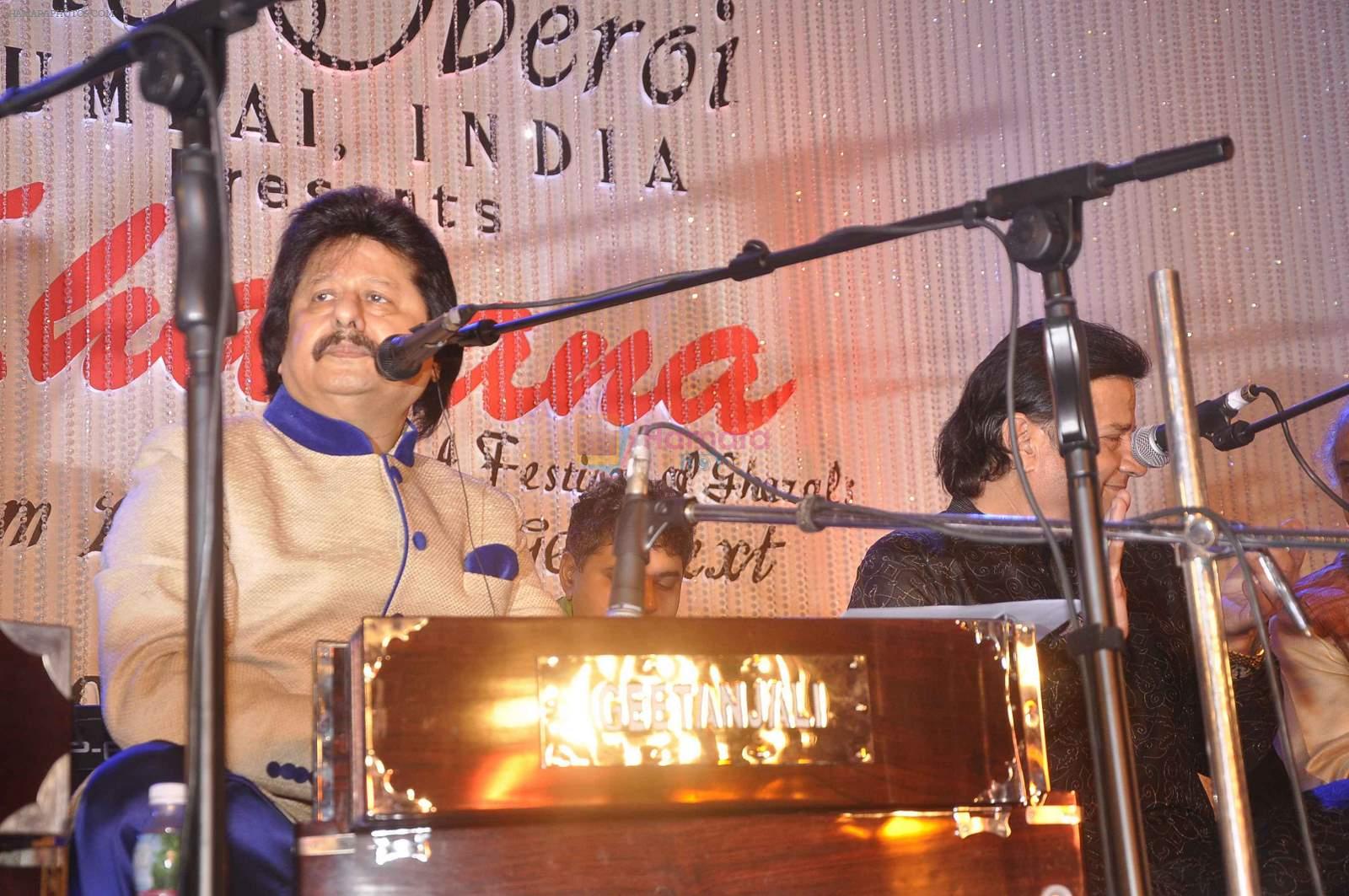 Pankaj Udhas, Anup Jalota at Khazana ghazal festival in Mumbai on 24th July 2015