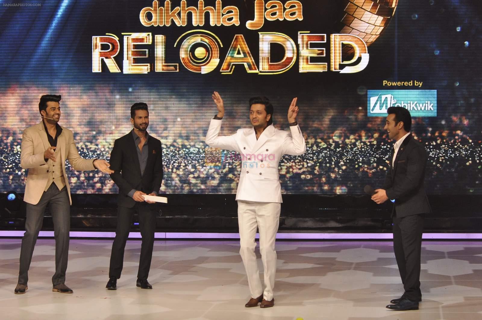 Riteish Deshmukh and Pulkit Samrat promote Bangistan on the sets of Jhalak Dikhlajaa on 29th July 2015