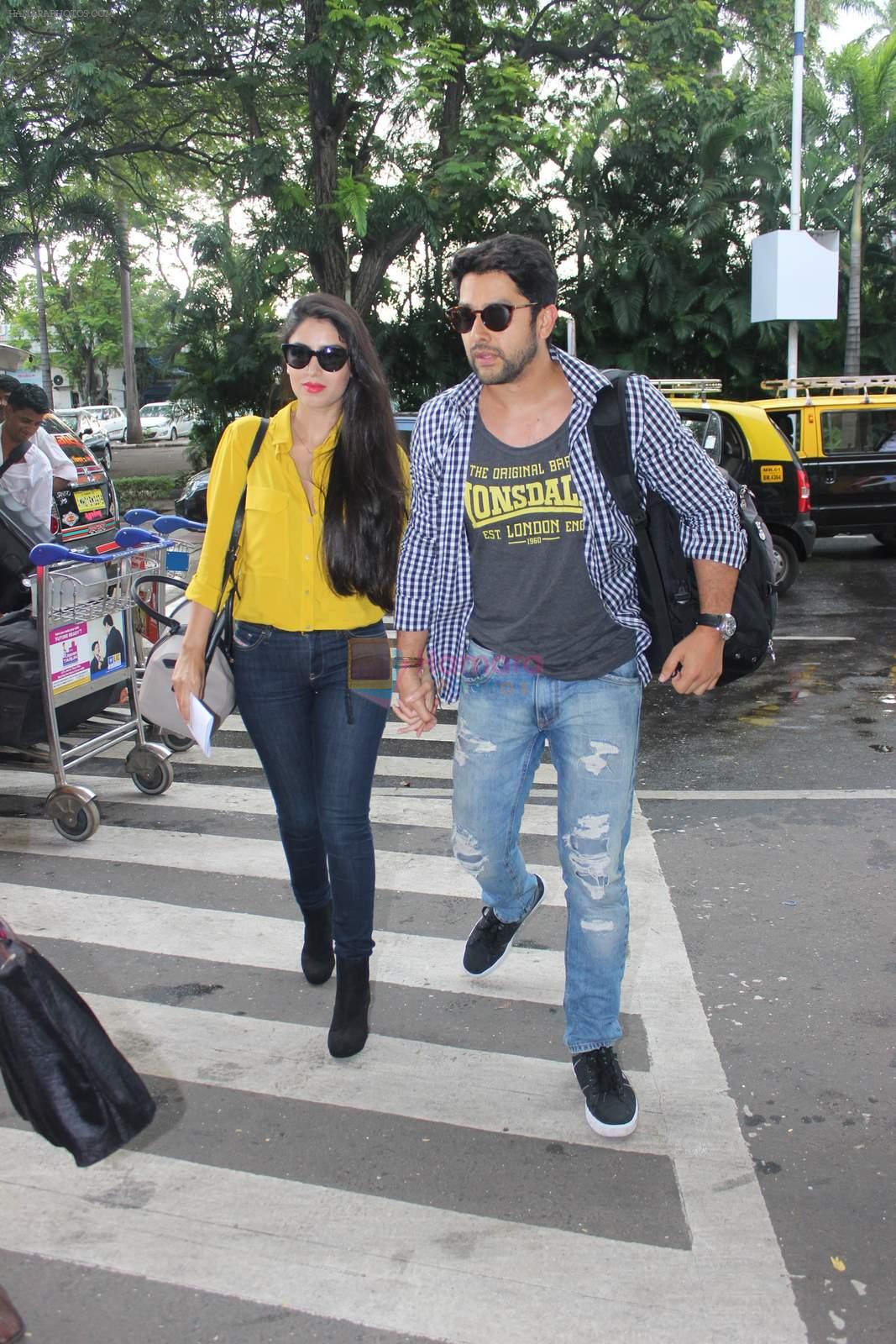 Aftab Shivdasani snapped at the airport on 31st July 2015