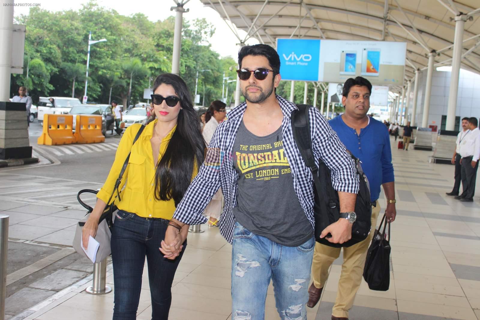 Aftab Shivdasani snapped at the airport on 31st July 2015