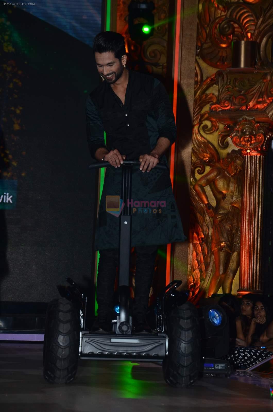 Shahid Kapoor at Jhalak Dikhlaajaa in Filmistan on 12th Aug 2015