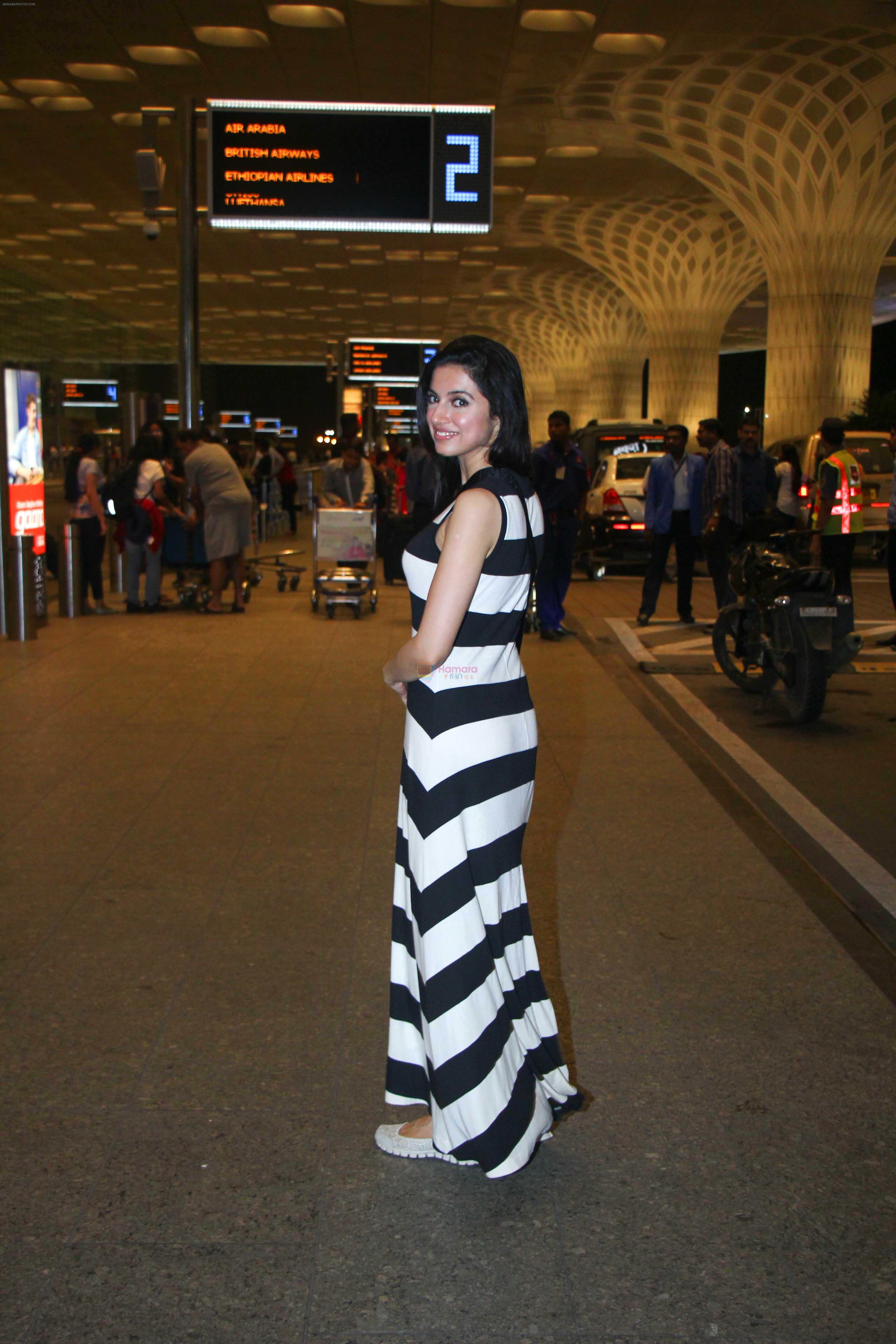 Divya Khosla Kumar at International Airport