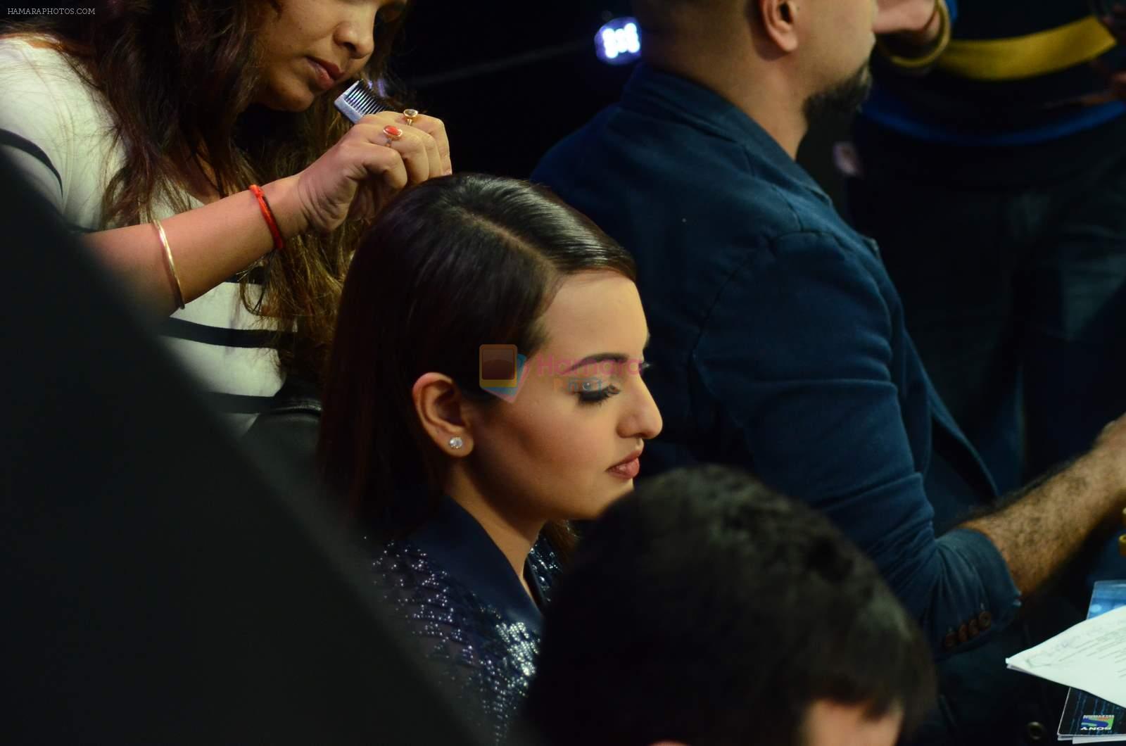Sonakshi Sinha on the sets of Indian Idol Junior 2015 in Mumbai on 16th Aug 2015