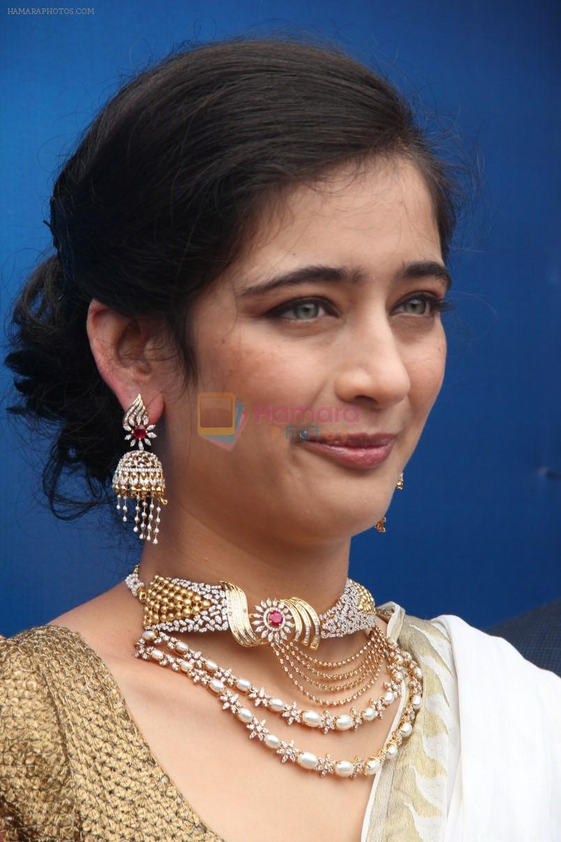 Akshara Haasan Launch Diamonds Showroom on 20th Aug 2015