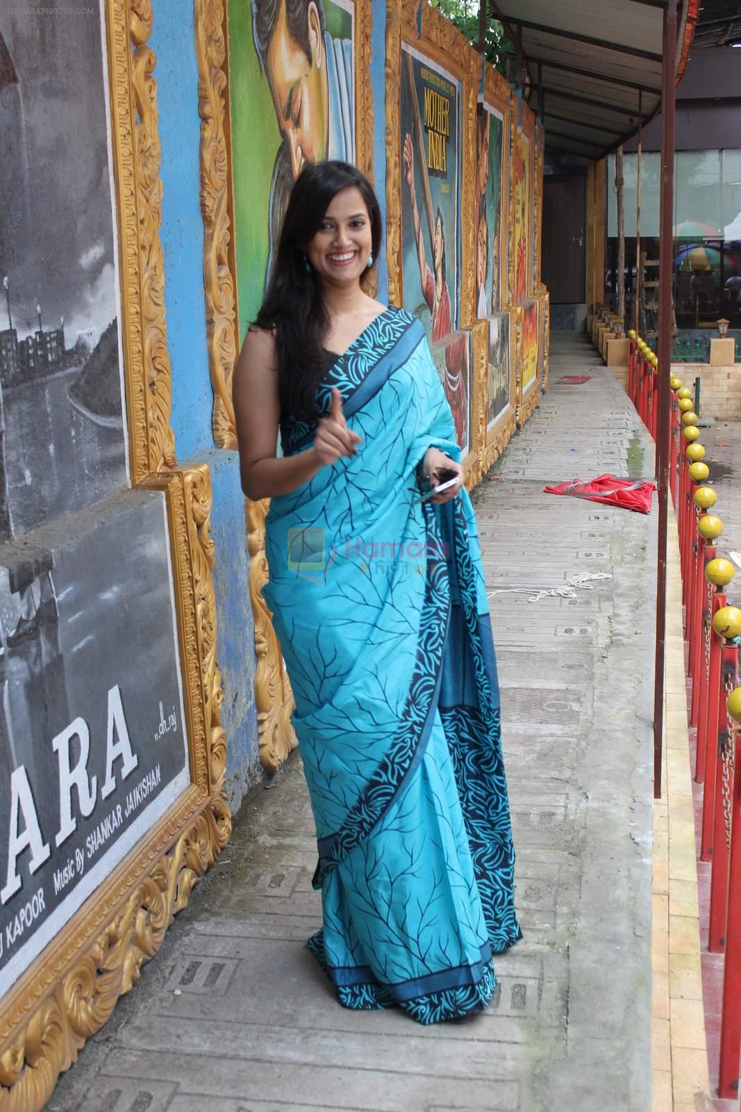 at Rajusrivastav's film on location in Sakinaka on 24th Aug 2015