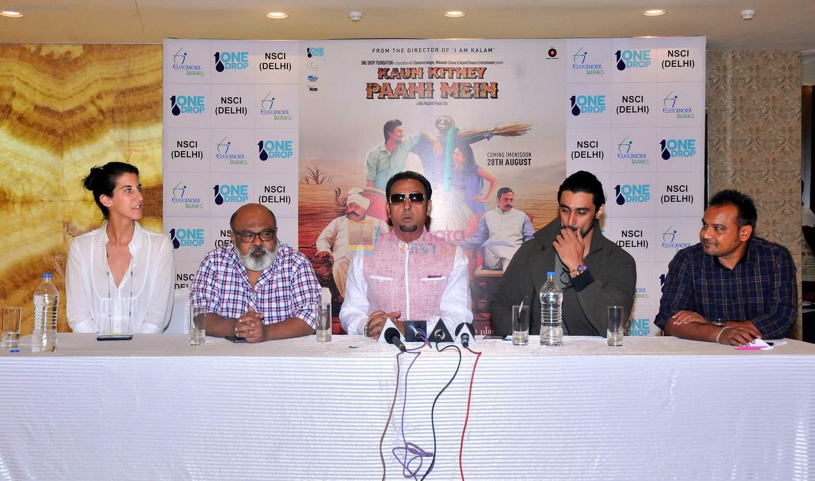 Kunal Kapoor, Gulshan Grover, Saurabh Shukla at Kaun Kitney Paani Mein Delhi promotions on 25th Aug 2015