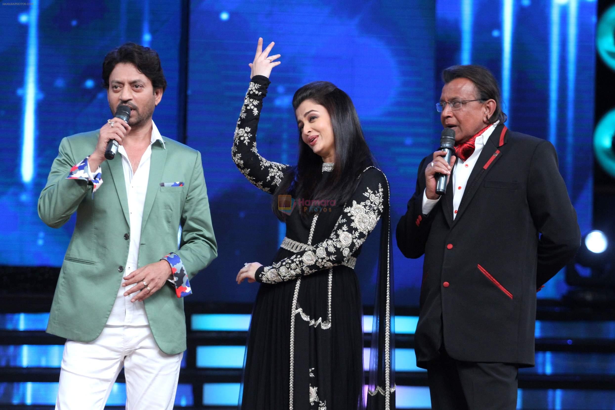 Aishwarya Rai Bachchan, Irrfan Khan promote their film Jazbaa on the sets of DID 5 on 25th Aug 2015
