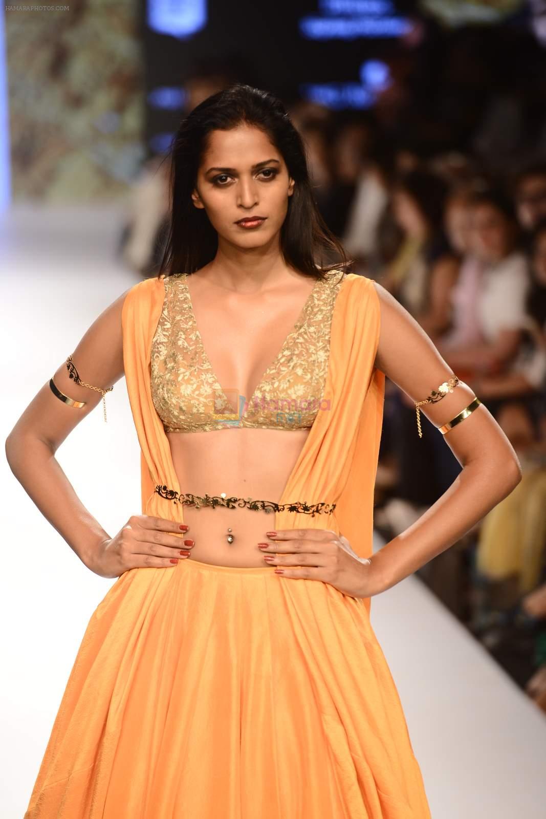 Model walk the ramp for Nikhil Thampi Show on day 1 of LIFW on 26th Aug 2015