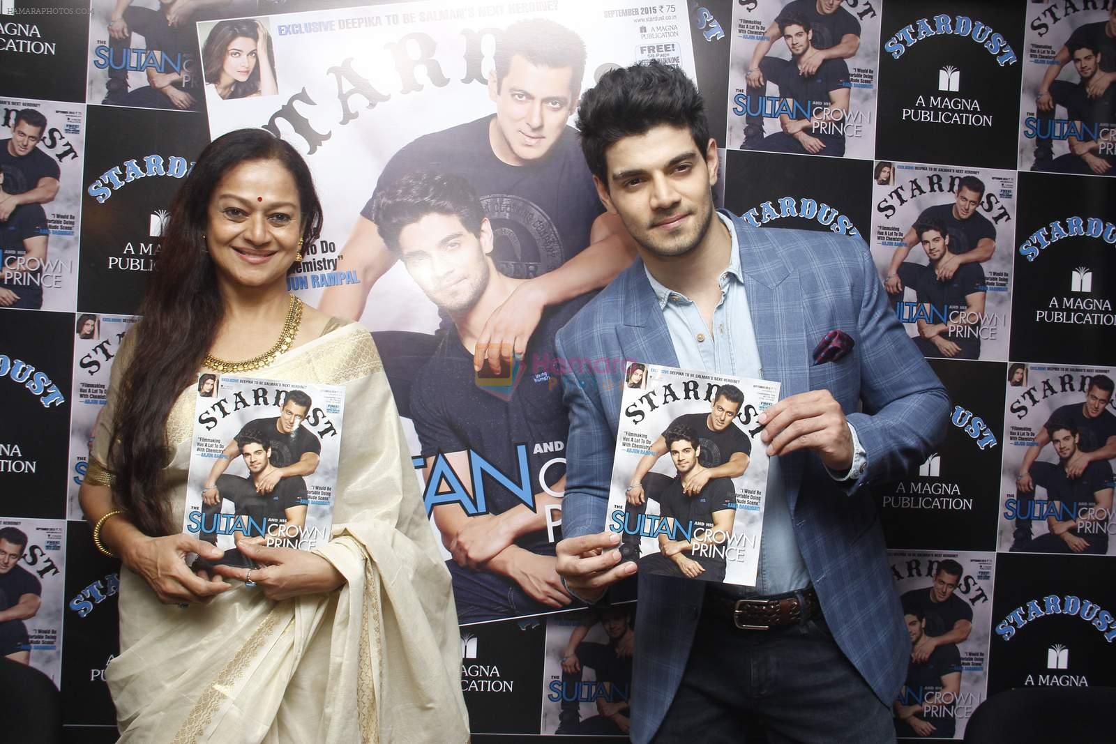 Sooraj pancholi, Zarina Wahab at stardust cover launch in Mumbai on 26th Aug 2015