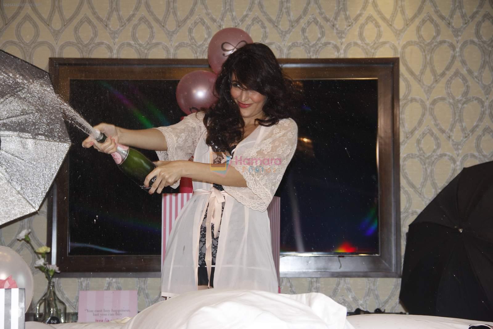 Mandana Karimi at Hunkemoller lingerie launch in Mumbai on 28th Aug 2015